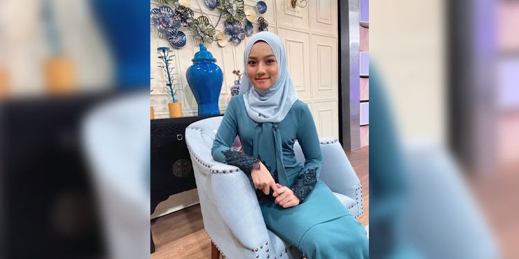 “Tak Mudah Nak Tukar Karakter” – Hawa Rizwana Galas Tiga Tugas Serentak