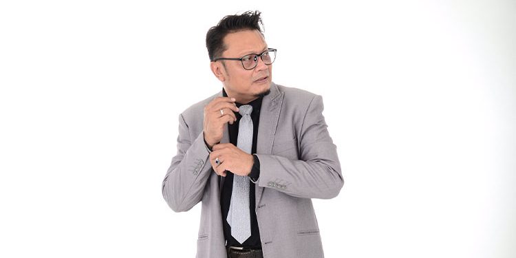 “Hadiah Paling Istimewa” – Hasnol Lancar Album Rai Ulang Tahun Perkahwinan