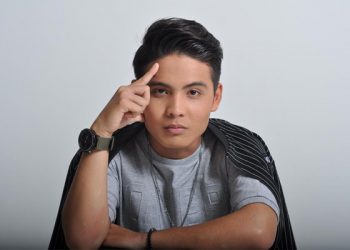 “Saya Cuma Tarik Brek” – Iqbal Tak Malu Jadi Pekerja Restoran Makanan Segera