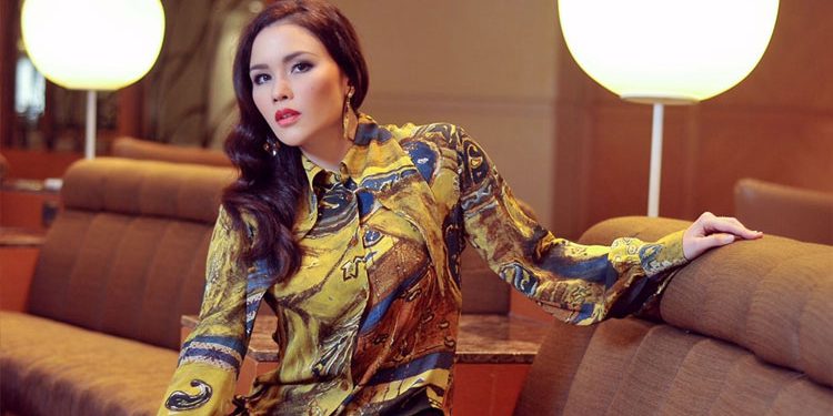 “Nak Nyanyi Lagu Sendiri Pun Susah!” – Sarimah Ibrahim Payungi Harapan Di Sisi Damian
