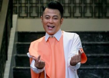 “Usah Terlalu Lantang” – Aznil Nawawi Hormati Golongan Prosafe Dan Antivaksin