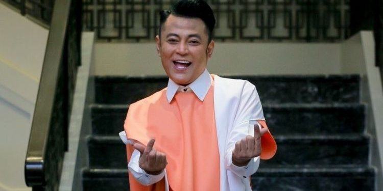 “Usah Terlalu Lantang” – Aznil Nawawi Hormati Golongan Prosafe Dan Antivaksin