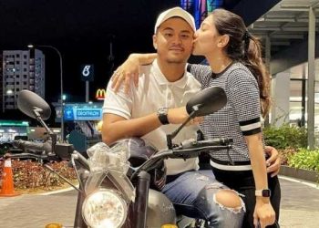 “Alahai, So Sweet!” – Elisya Sandha Hadiahkan Suami Motosikal Sempena Ulang Tahun Kelahiran