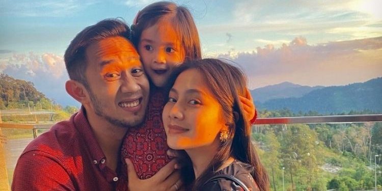 “Jodoh Kami Sampai Sini Saja” – Fizi Dan Shakilla Berpisah Selepas Tiga Tahun Kahwin