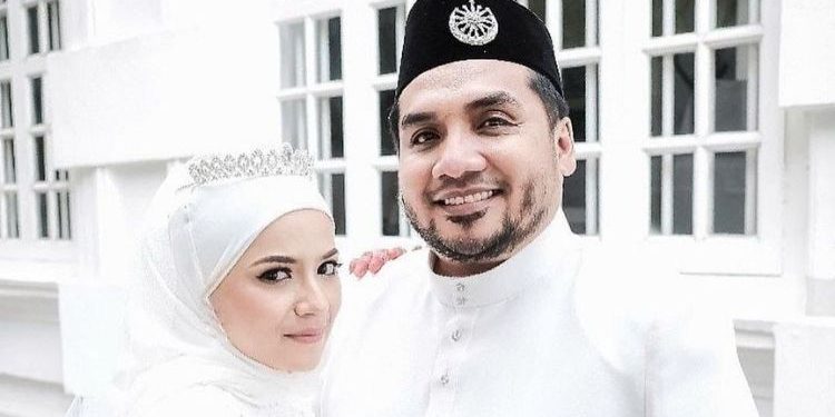 Zahid Tamatkan Zaman Duda, Pilih Nurul Shuhada Jadi Isteri
