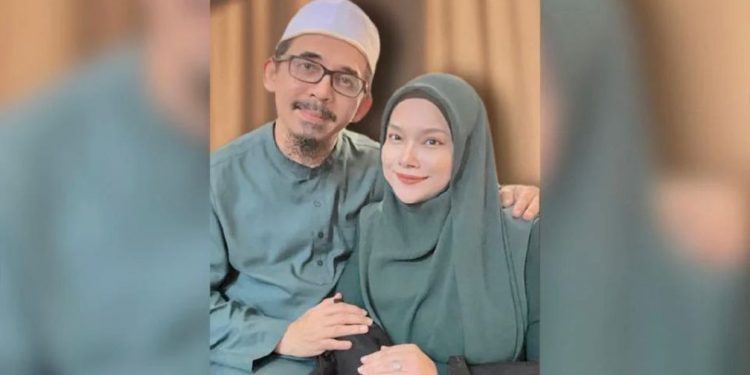 [VIDEO] “Dia Paksa Suami Ceraikan Isteri Pertama!” – Netizen Dakwa Nora Ariffin Sudah Dua Tahun Nikah
