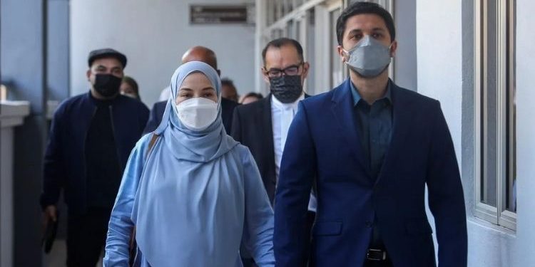 Langgar SOP Rentas Negeri, Haris Ismail Dan Neelofa Lepas Tanpa Bebas
